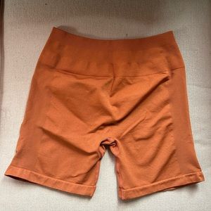 Aurola Seamless Shorts